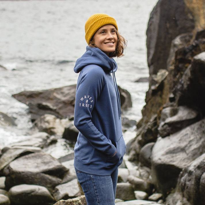 Passenger Frauen Big Leaf Recycling-Hoodie aus dunklem Denim 0BP2746 woclothing Denim