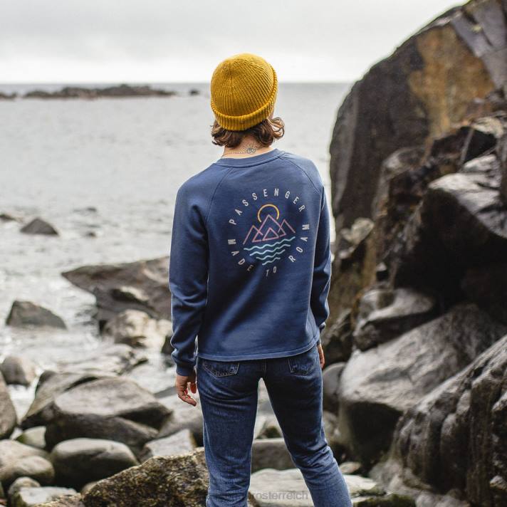 Passenger Frauen Panang Raglan-Sweatshirt aus recyceltem dunklem Denim 0BP2730 woclothing Denim