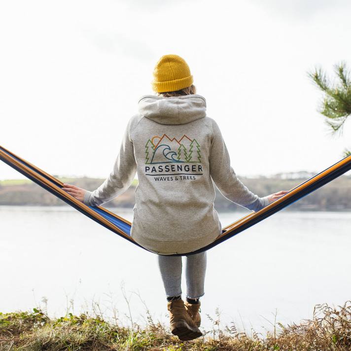 Passenger Frauen Toba recycelter Kapuzenpullover in Graumeliert 0BP2759 woclothing grau