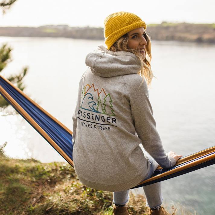 Passenger Frauen Toba recycelter Kapuzenpullover in Graumeliert 0BP2759 woclothing grau