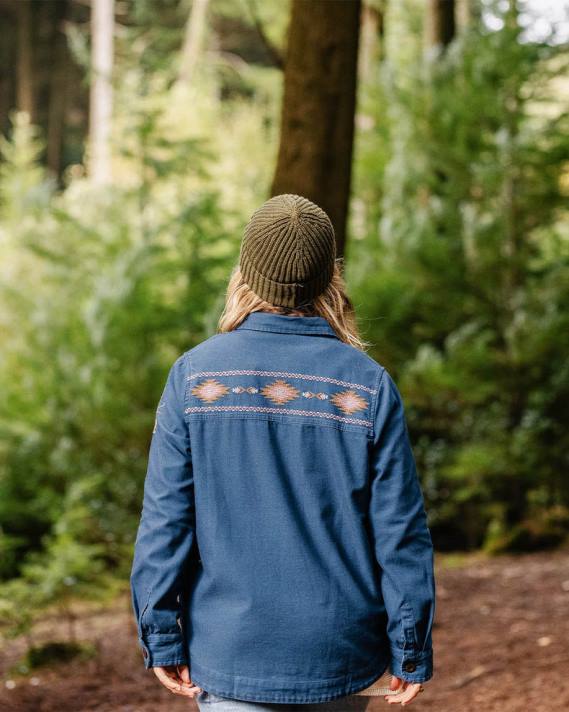 Passenger Frauen Pine-Jacke aus Bio-Baumwolle in dunklem Denim 0BP2792 woclothing Denim