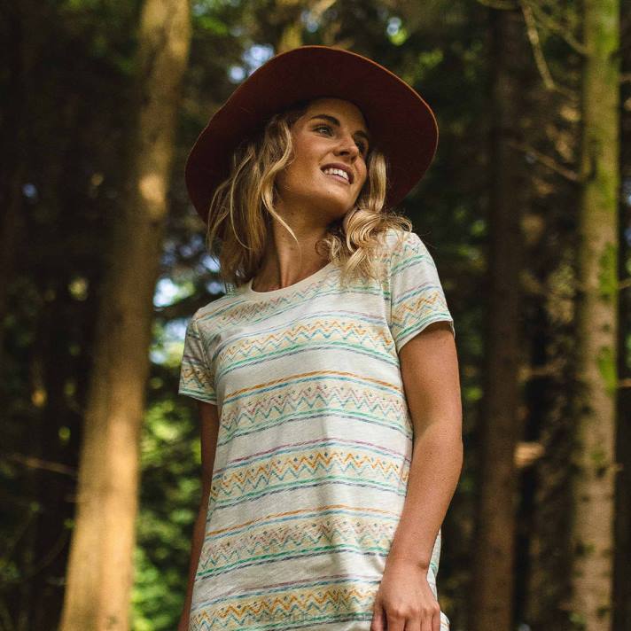 Passenger Frauen Pomona T-Shirt-Kleid in gebrochenem Weiß 0BP2653 woclothing Weiß