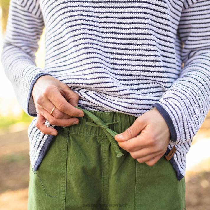 Passenger Frauen Carriso-Shorts aus Bio-Baumwolle in Weinberggrün 0BP2905 woclothing Grün