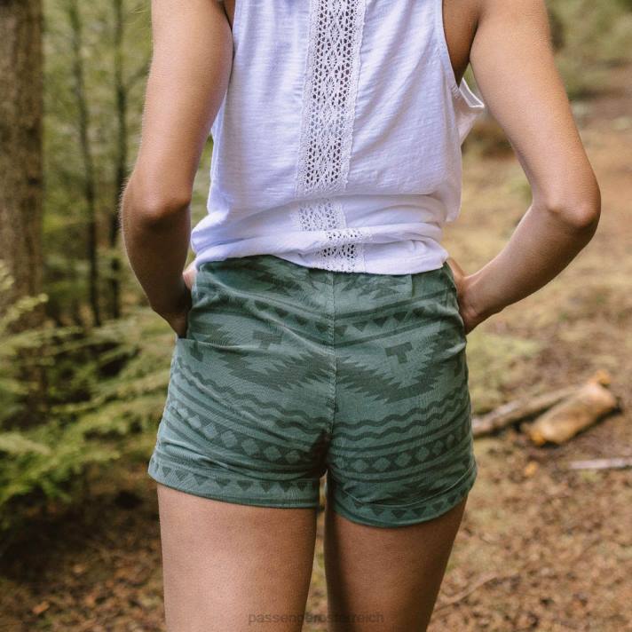 Passenger Frauen Santosa-Shorts aus recyceltem Cord, dunkles Efeu, treibend 0BP2908 woclothing Efeu