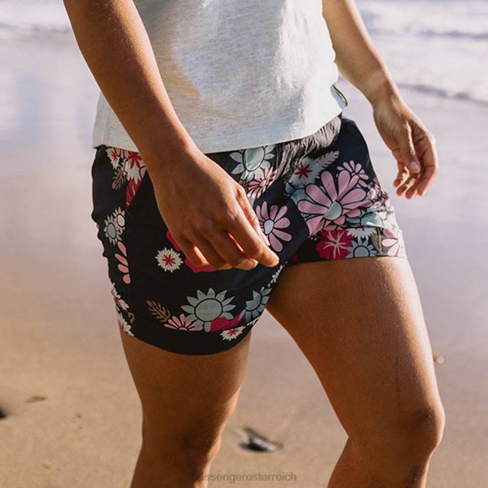 Passenger Frauen Santosa-Shorts mit schwarzem Blumenmuster 0BP2911 woclothing Schwarz