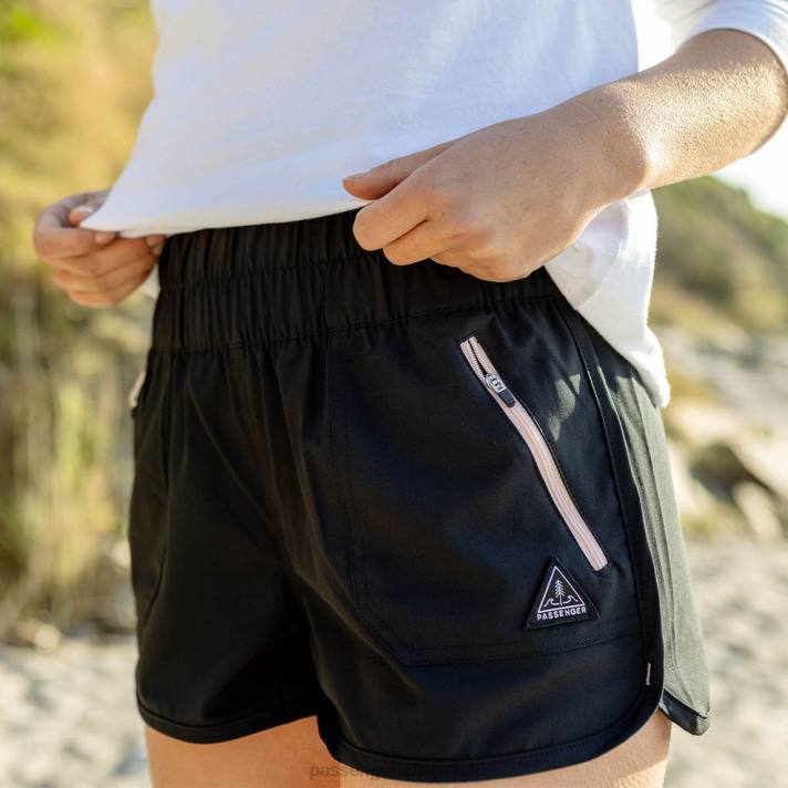 Passenger Frauen da draußen organische Allzweck-Badeshorts in Schwarz 0BP2922 woclothing Schwarz