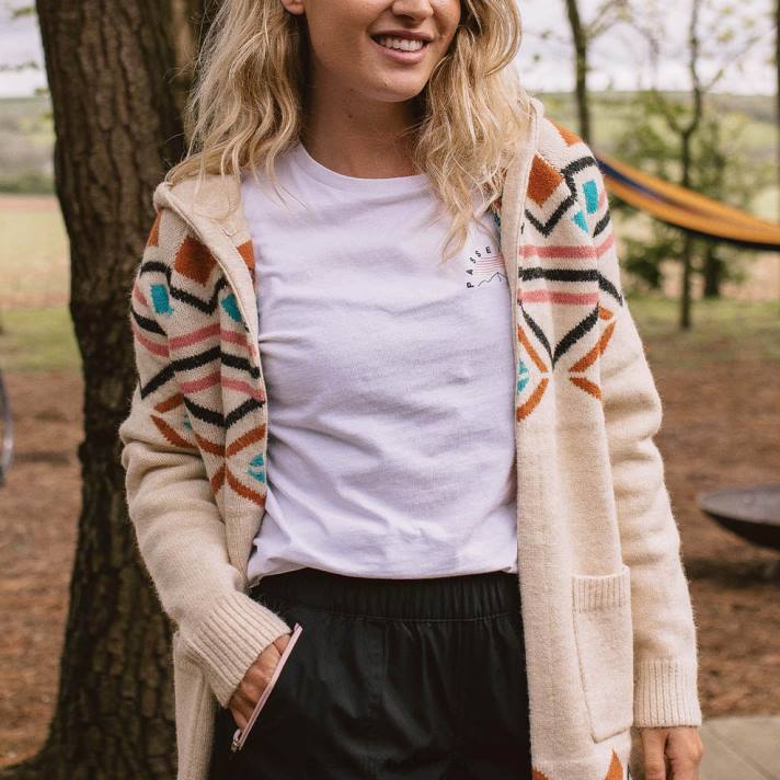 Passenger Frauen Palumbo-Cardigan in gebrochenem Weiß 0BP2838 woclothing Weiß