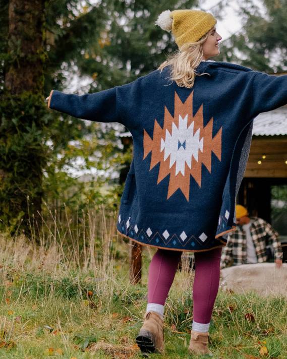 Passenger Frauen South Coast-Strickjacke aus recyceltem Material, tiefes Marineblau 0BP2812 woclothing Marine