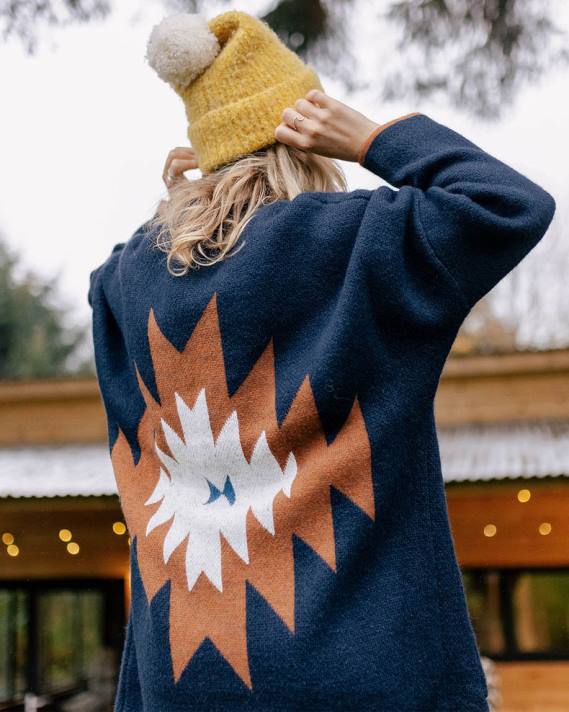 Passenger Frauen South Coast-Strickjacke aus recyceltem Material, tiefes Marineblau 0BP2812 woclothing Marine