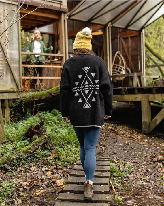 Passenger Frauen Strickjacke aus recyceltem West Coast-Strick in Schwarz 0BP2827 woclothing Schwarz