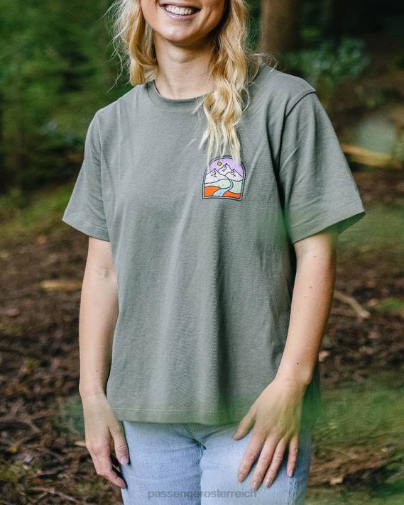 Passenger Frauen Friday Collective T-Shirt aus recycelter Baumwolle in Dusty Olive 0BP2996 woclothing Olive