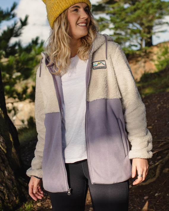 Passenger Frauen Nestling Fleece mit Kapuze aus recyceltem Sherpa, staubiges Flieder 0BP2667 woclothing lila