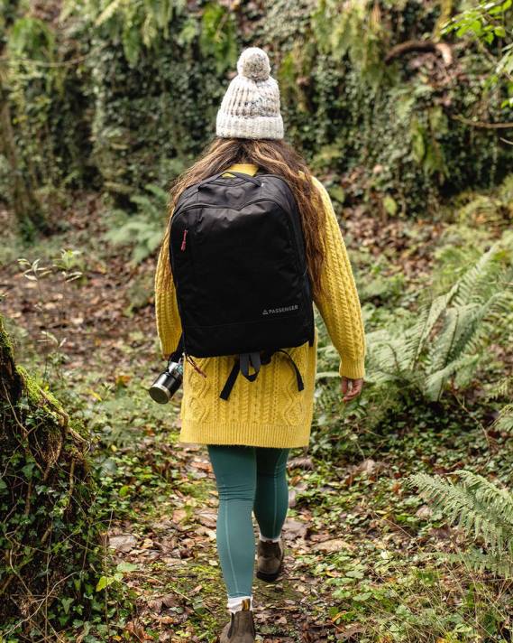 Passenger Frauen Ascent Weekender recycelter 35l Rucksack schwarz 0BP21112 WoZubehör Schwarz