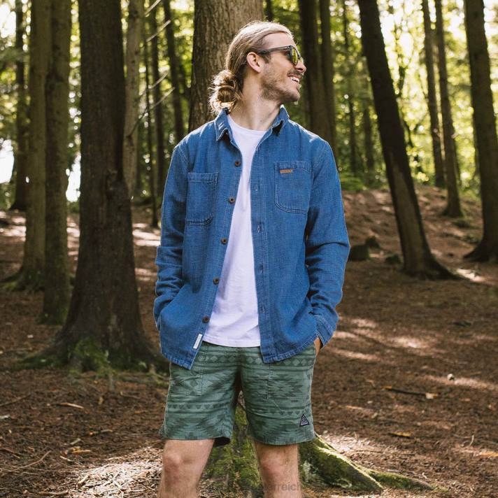 Passenger Männer Backcountry Bio-Baumwoll-Denim-Langarmshirt, gewaschener Denim 0BP2243 Kleidung Denim