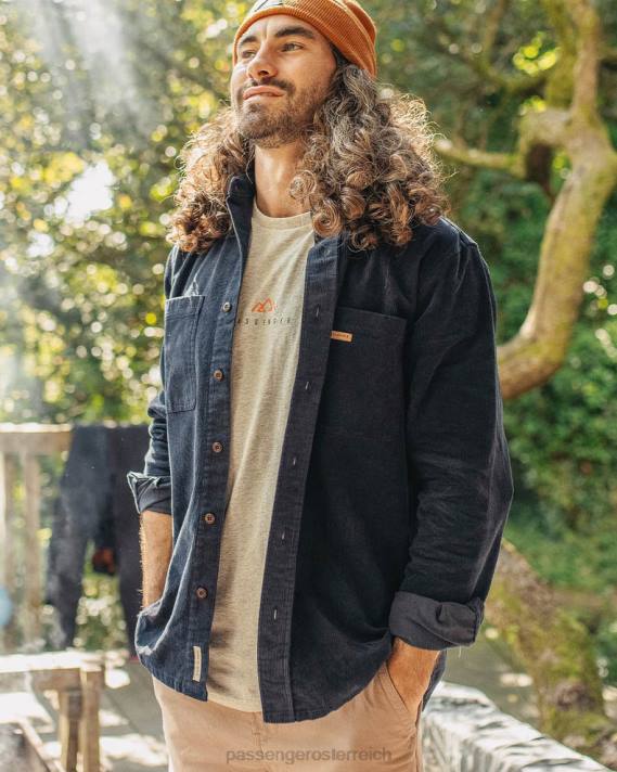 Passenger Männer Backcountry-Cordhemd in tiefem Marineblau 0BP2244 Kleidung Marine