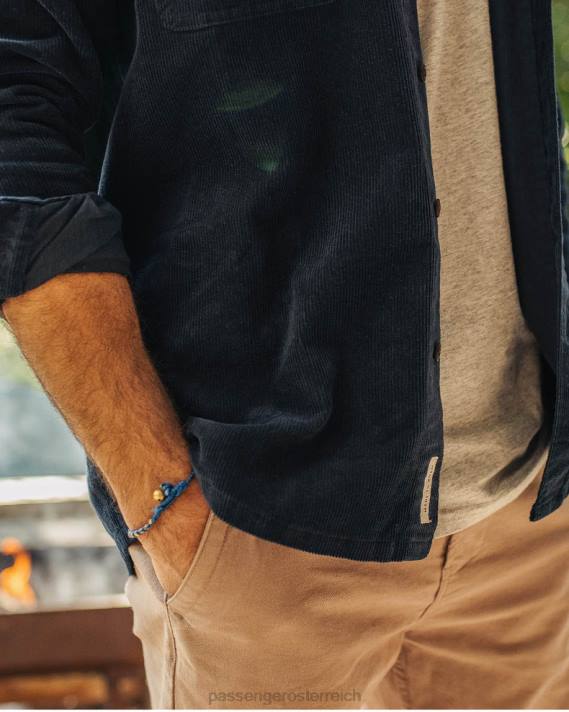 Passenger Männer Backcountry-Cordhemd in tiefem Marineblau 0BP2244 Kleidung Marine