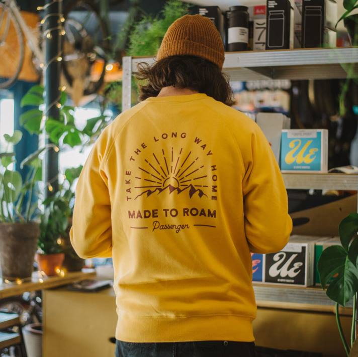 Passenger Männer Austin recyceltes Sweatshirt ockergelb 0BP2136 Kleidung Gelb