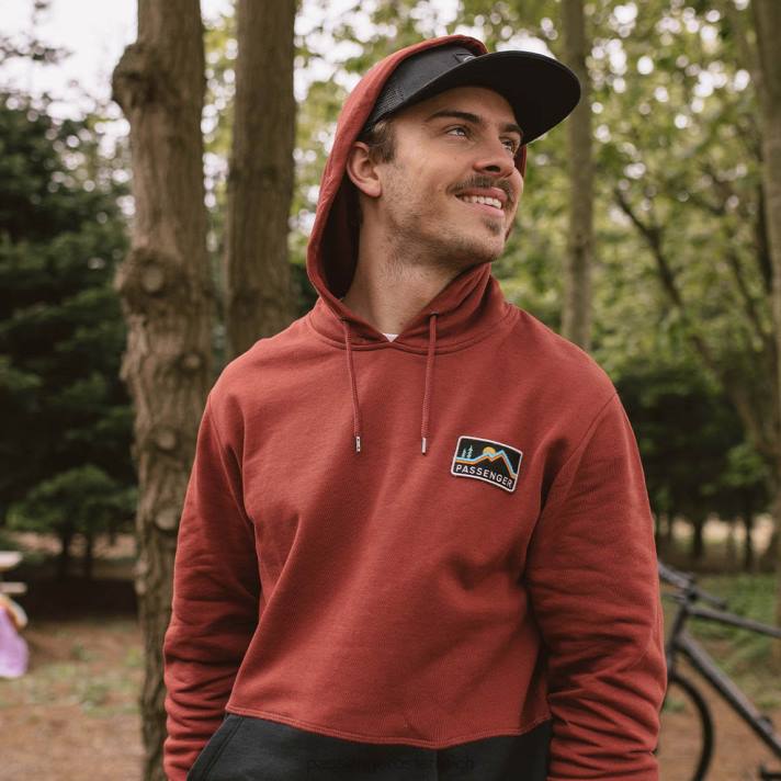 Passenger Männer Kapuzenpullover aus recycelter Baumwolle von Paramount, Rotbraun 0BP2111 Kleidung rostrot