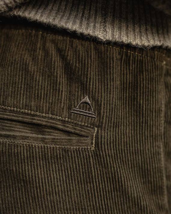 Passenger Männer Abenteurer-Cordhose, staubiges Olivgrün 0BP2329 Kleidung Olive