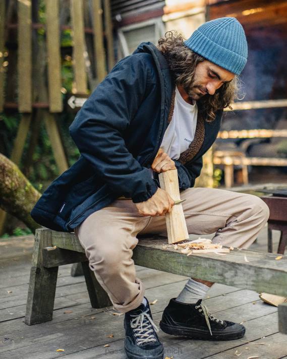 Passenger Männer Entdecken Sie die Jacke mit recyceltem Sherpa-Futter in Schwarz 0BP2159 Kleidung Schwarz