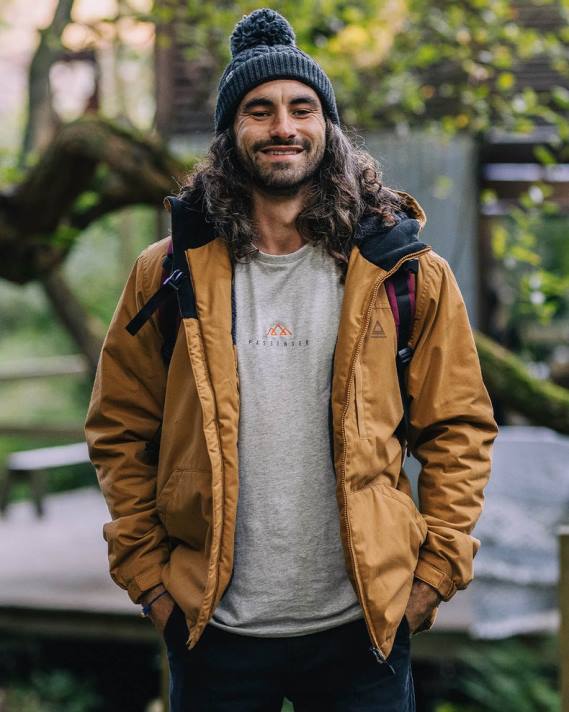 Passenger Männer Entdecken Sie die recycelte, mit Sherpa gefütterte Jacke Coconut 0BP2165 Kleidung Kokosnuss