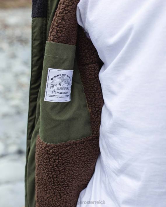 Passenger Männer Entdecken Sie die recycelte, mit Sherpa gefütterte Jacke Tannenbaum 0BP2153 Kleidung Baum