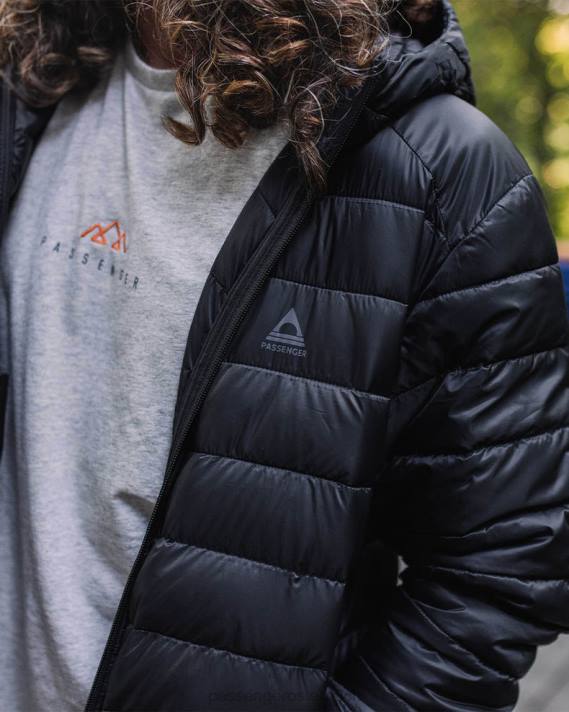 Passenger Männer Roamer recycelte isolierte Jacke in echtem Schwarz 0BP2162 Kleidung Schwarz