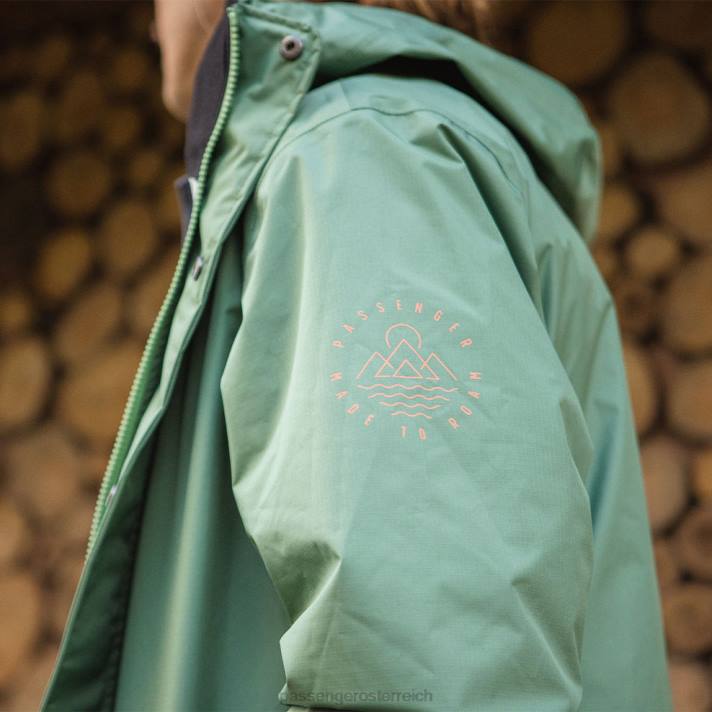 Passenger Männer Storm recycelte wasserdichte Jacke Dark Ivy 0BP2179 Kleidung Efeu