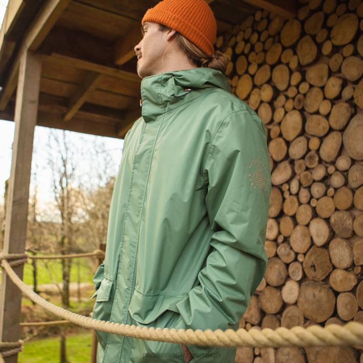 Passenger Männer Storm recycelte wasserdichte Jacke Dark Ivy 0BP2179 Kleidung Efeu