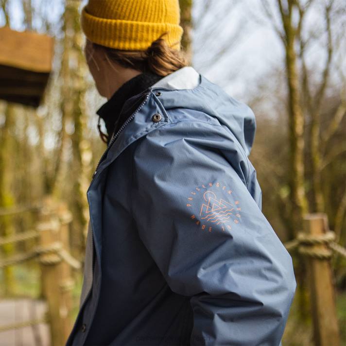 Passenger Männer Storm recycelte wasserdichte Jacke in Steinblau 0BP2180 Kleidung Blau