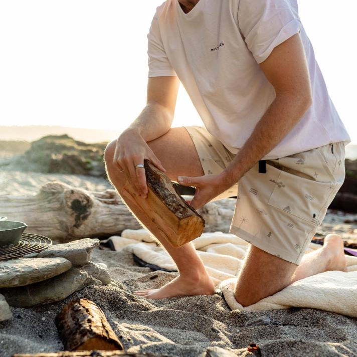 Passenger Männer Abenteuer Allzweck kurze Chinchilla-Finsternis 0BP2283 Kleidung Finsternis