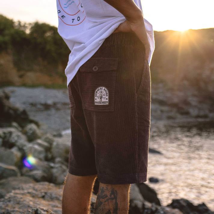 Passenger Männer Pine-Shorts aus recyceltem Baumwollcord Rosinen 0BP2299 Kleidung Rosine