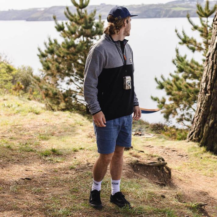 Passenger Männer Topanga-Shorts aus recyceltem Cord in Steinblau 0BP2280 Kleidung Blau