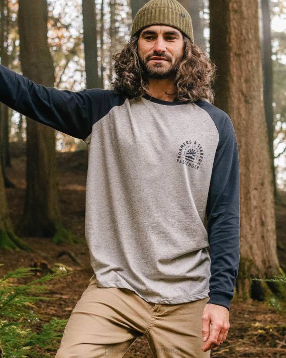 Passenger Männer Evenfall LS-T-Shirt aus recycelter Baumwolle in tiefem Marineblau 0BP2216 Kleidung Marine