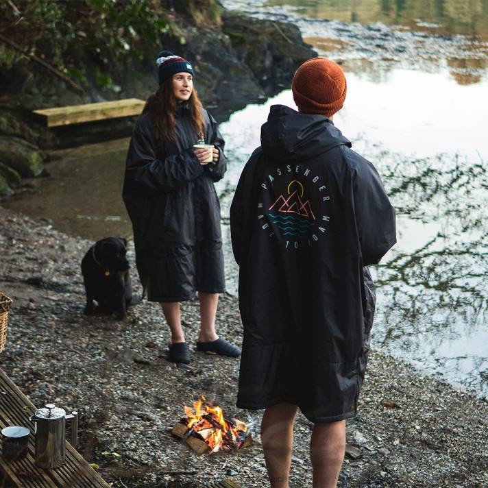 Passenger Männer Eskapismus, recycelter, mit Sherpa gefütterter Wickelmantel in Schwarz 0BP23 Kleidung Schwarz