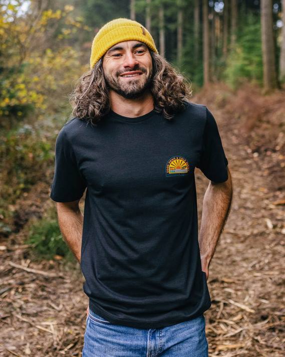 Passenger Männer Brews & Views T-Shirt x Brewgooder schwarz 0BP2348 Kleidung Schwarz