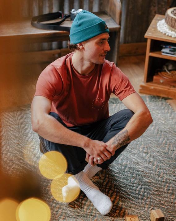 Passenger Männer Eskapismus-T-Shirt aus recycelter Baumwolle in gebranntem Rot 0BP2344 Kleidung Rot