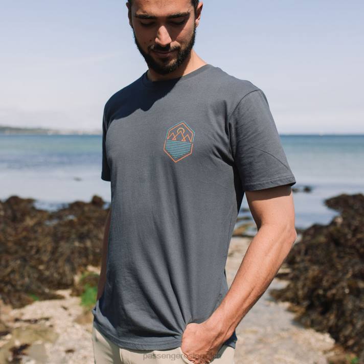 Passenger Männer Guided T-Shirt aus recycelter Baumwolle in verblasstem Schwarz 0BP2377 Kleidung Schwarz