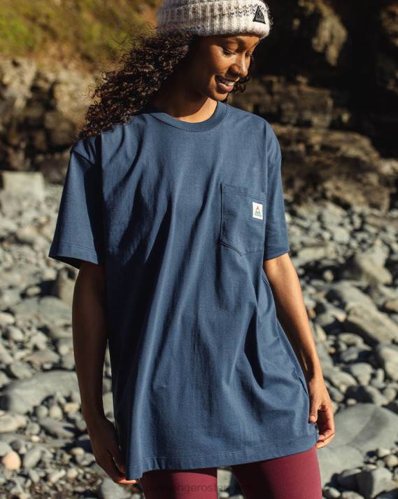 Passenger Männer Heritage-T-Shirt aus recycelter Baumwolle mit Tasche in dunklem Denim 0BP2346 Kleidung Denim