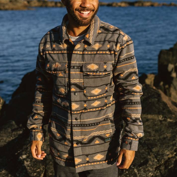 Passenger Männer Ahorn-Shirt aus recyceltem Polarfleece, Anthrazit, Geo-Folk 0BP259 Kleidung Holzkohle