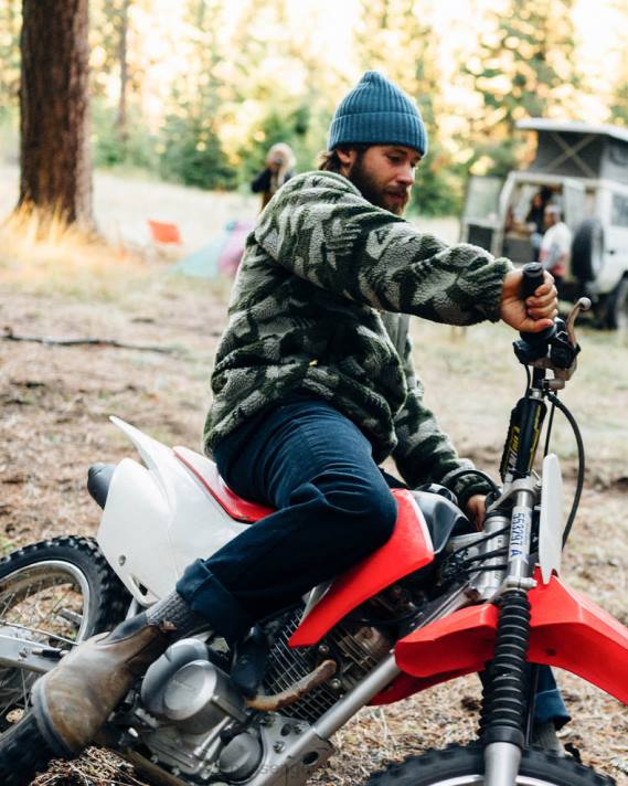 Passenger Männer Offroad-Recycling-Hochflor-Sherpa-Fleece mit Tannenbaum-Camouflagemuster 0BP241 Kleidung Tarnung