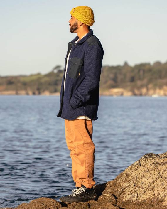 Passenger Männer Spruce-Hemd aus recyceltem Sherpa-Fleece in Marineblau 0BP246 Kleidung Marine