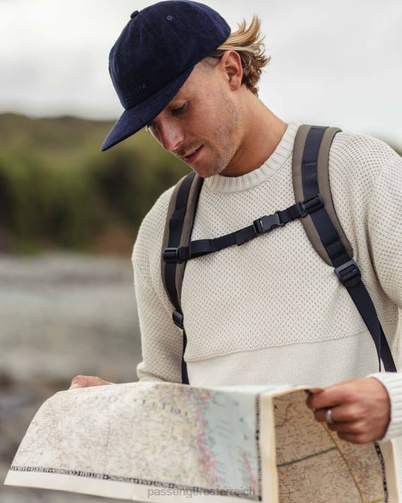 Passenger Männer Byron 5-Panel-Kappe aus recyceltem Cord, sattes Marineblau 0BP2441 Kopfbedeckung Marine