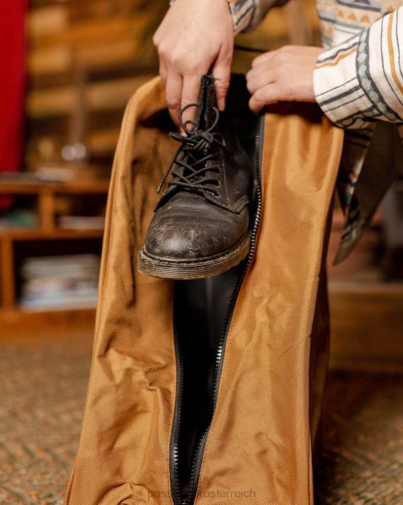 Passenger Männer Entdecken Sie die recycelte Stiefeltasche in Goldbraun 0BP2547 Zubehör braun